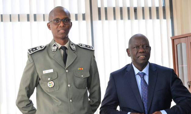 Cérémonie de passation de service entre le DGD sortant Oumar DIALLO et le DGD entrant Abdourahmane DIEYE